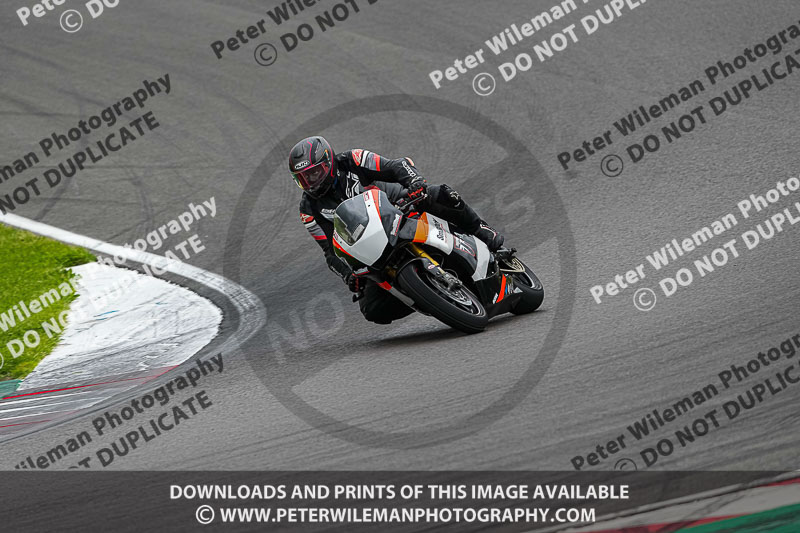 donington no limits trackday;donington park photographs;donington trackday photographs;estoril;event digital images;motorbikes;no limits;no limits trackdays;peter wileman photography;portugal;trackday;trackday digital images;trackday photos